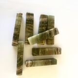 8 onyx knife holders