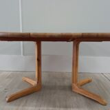 Extendable table