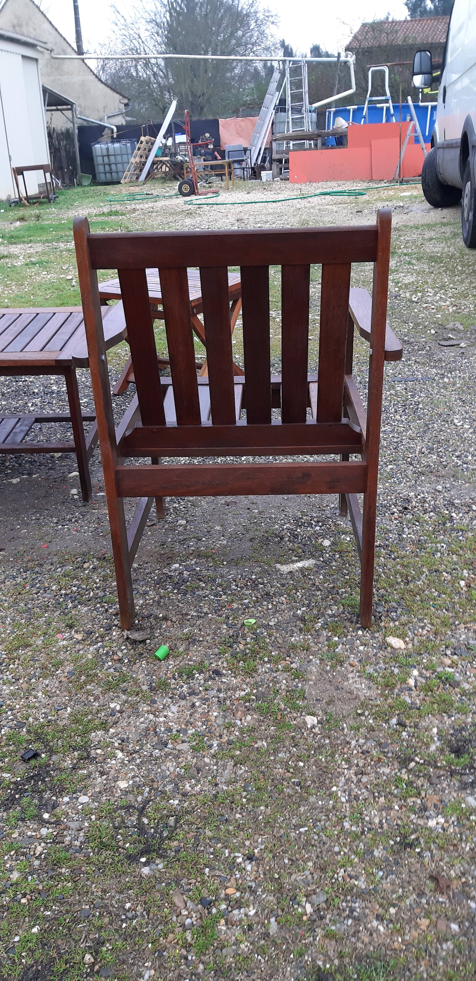 Garden furniture in exotic wood brand: fsc