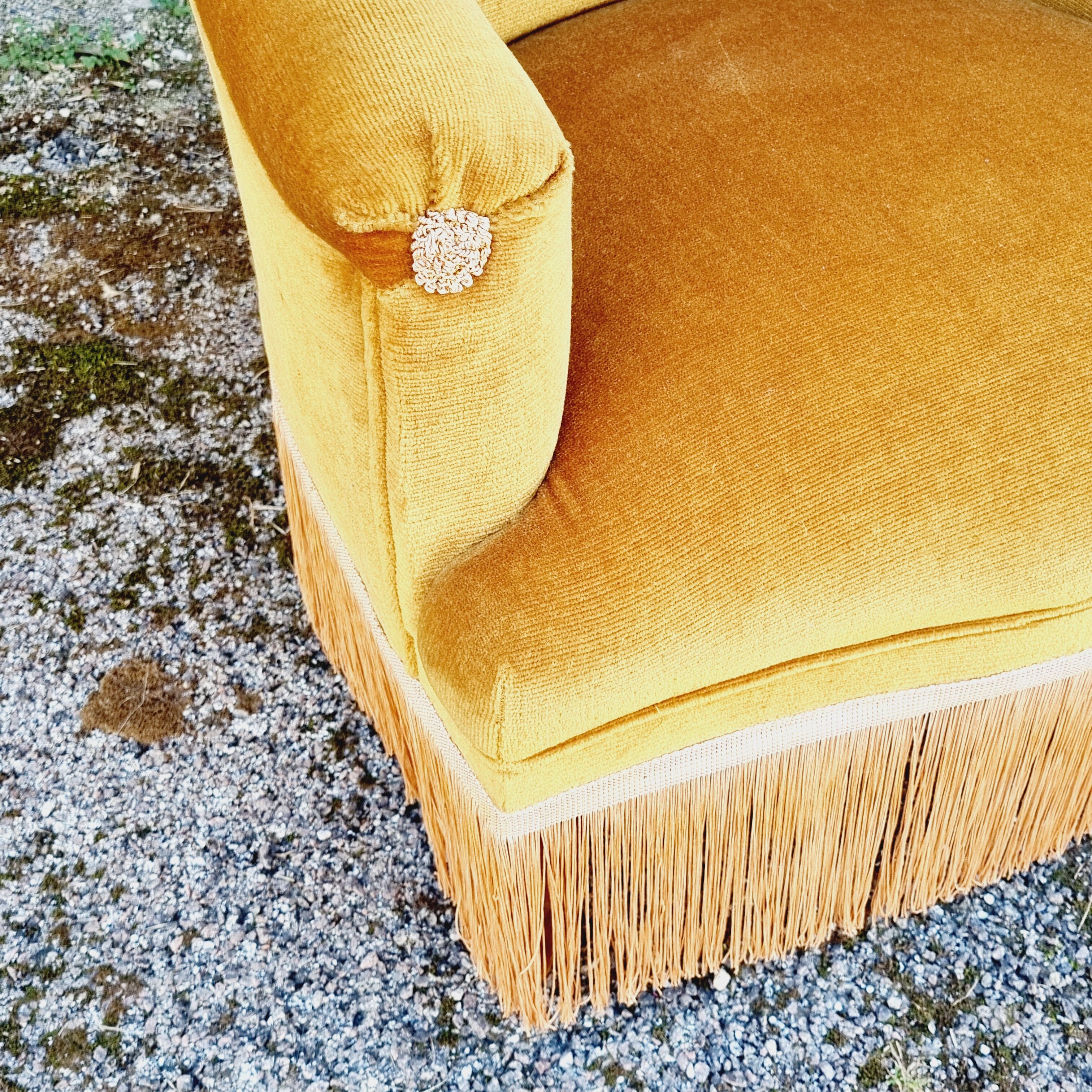 Ensemble de 2 fauteuils crapauds et 1 canapé 2 places velour moutarde
