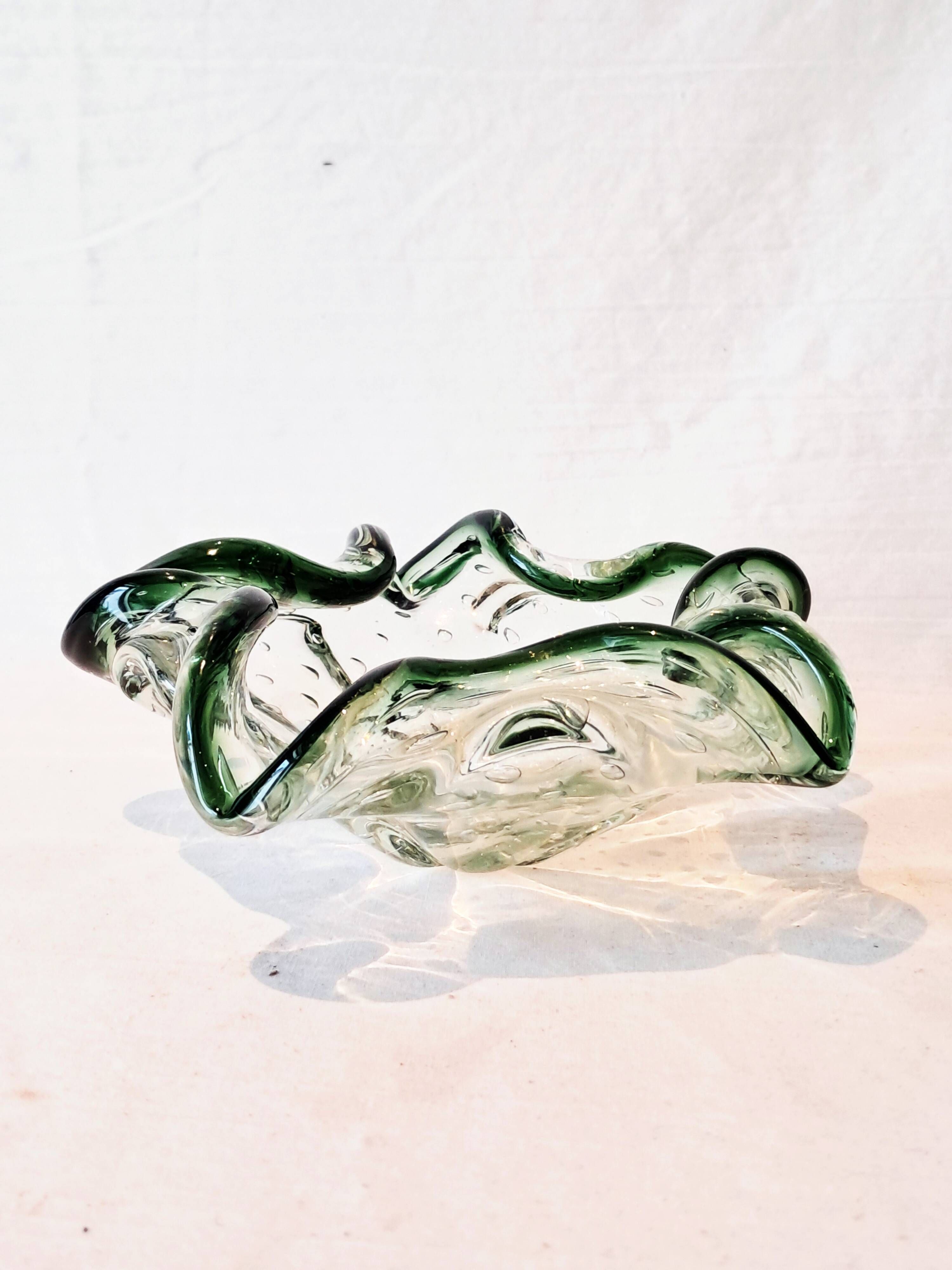 Bullicante Murano Glass Ruffled Bowl / Empty Pocket