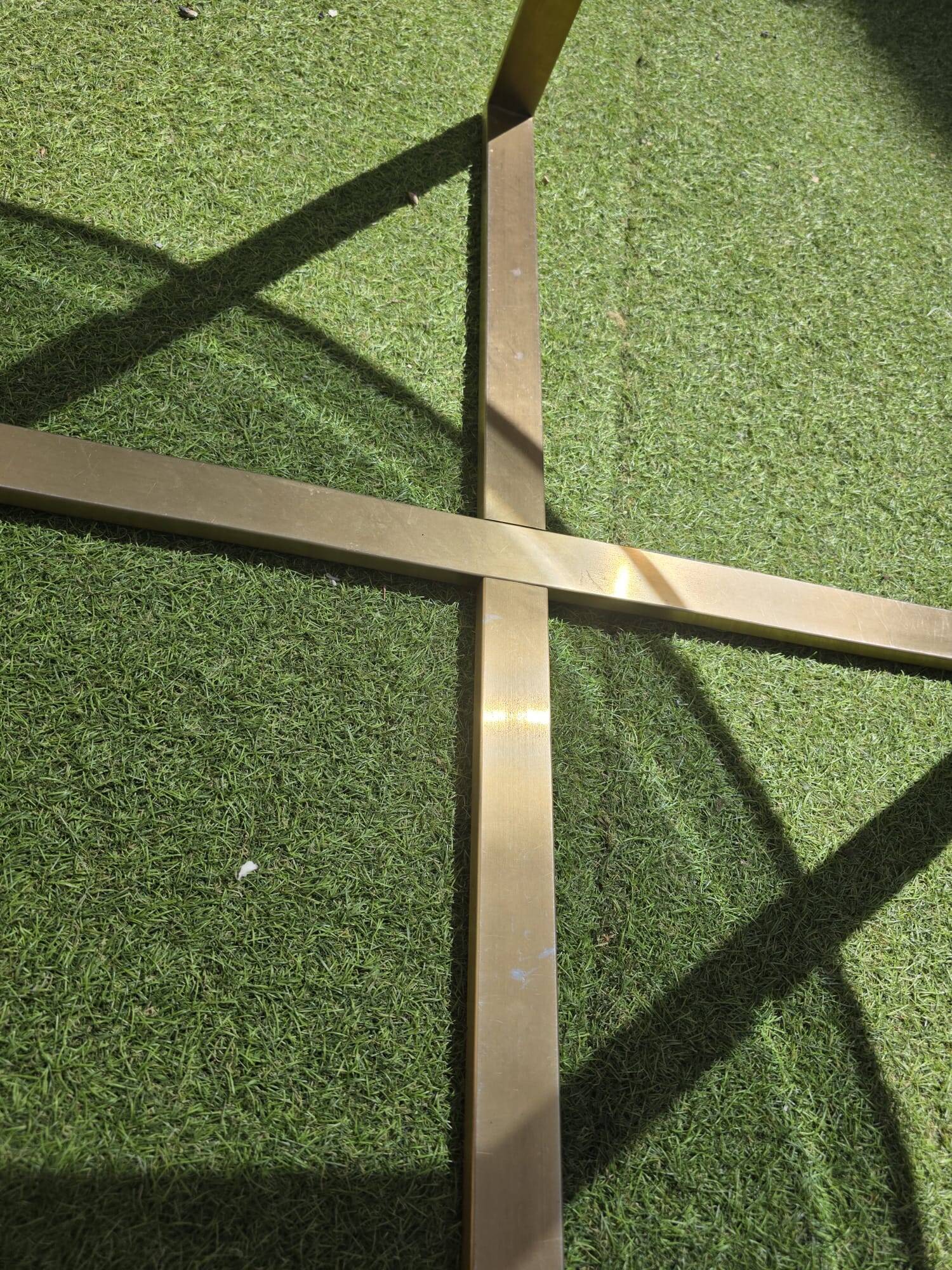 Round table Made.com
