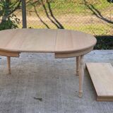 Renovated Louis Philippe round extendable dining table 115cm with 2 extensions.