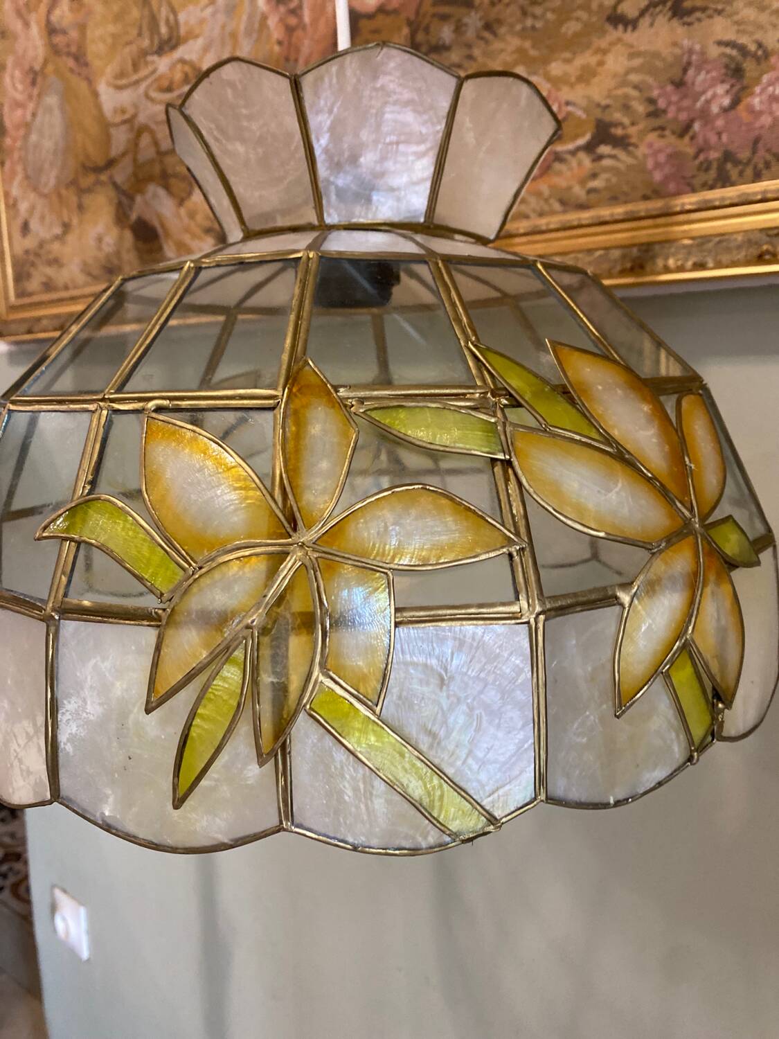 Vintage mother-of-pearl pendant light