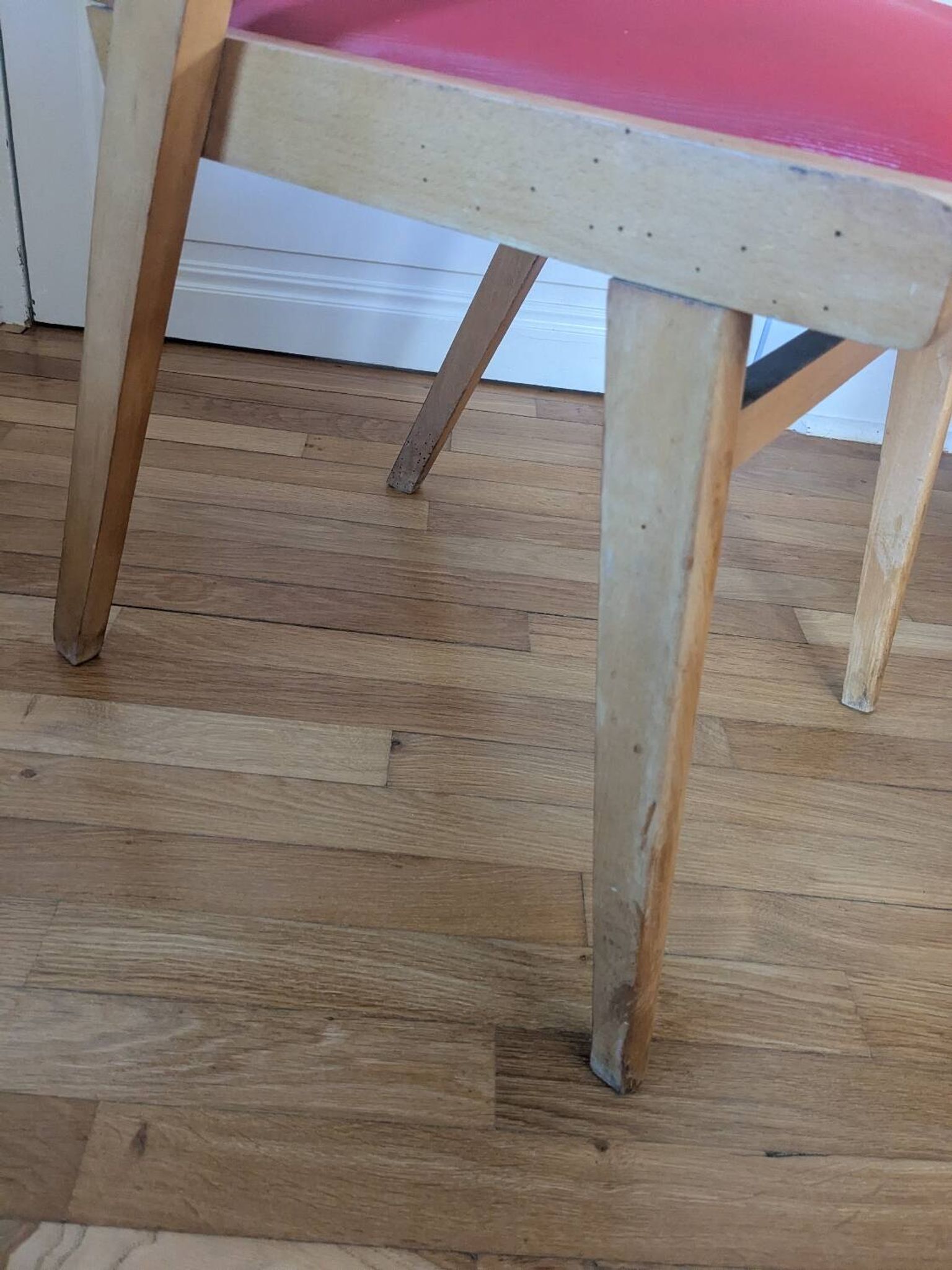Paire de fauteuils années 60