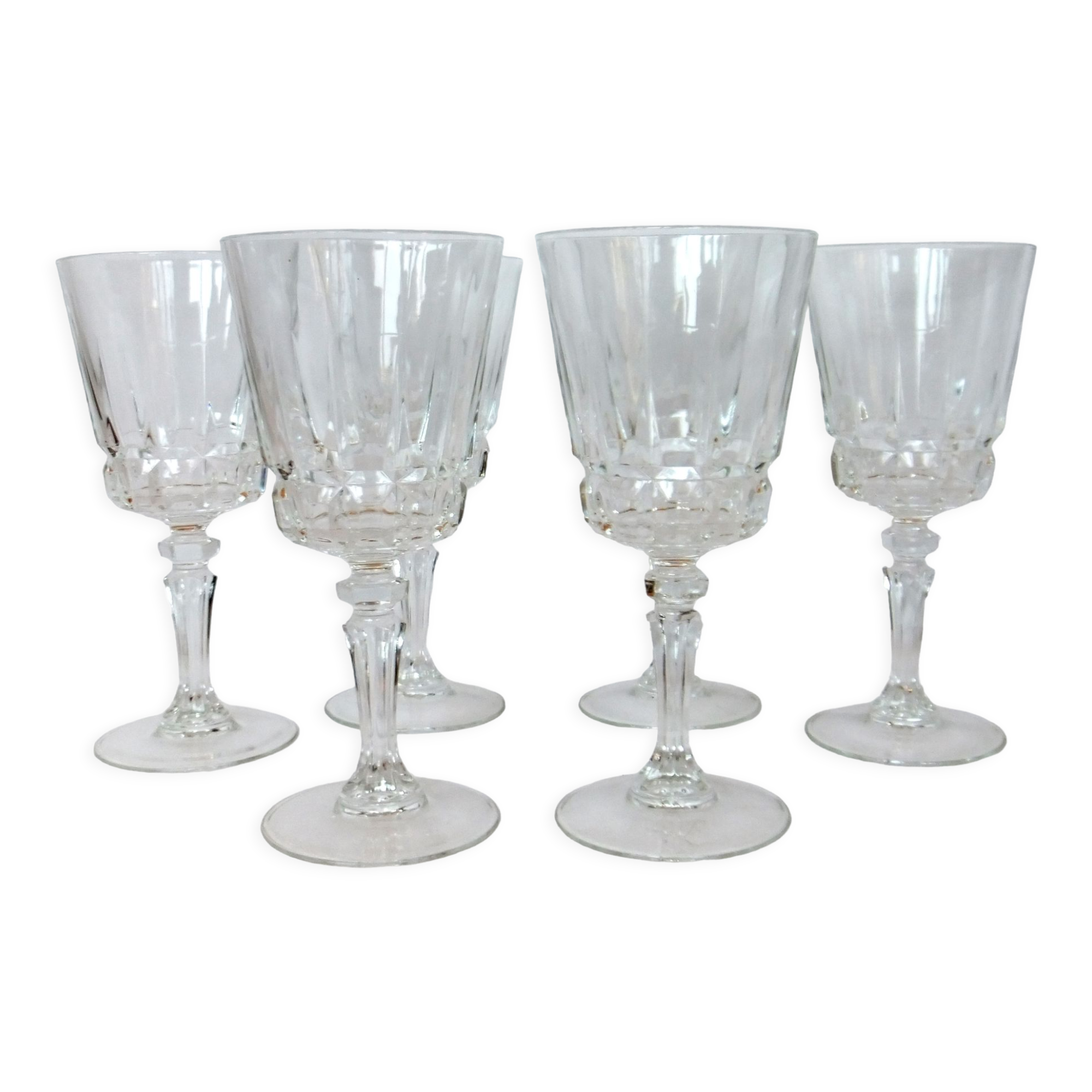 Vintage cut crystal wine glass Cristal d'Arques Chantelle Lady victoria