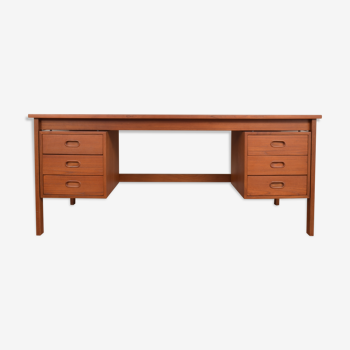 Mid-century danish teak desk, 1970