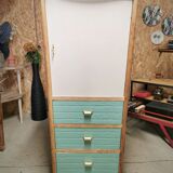 Asymmetrical compass foot cabinet