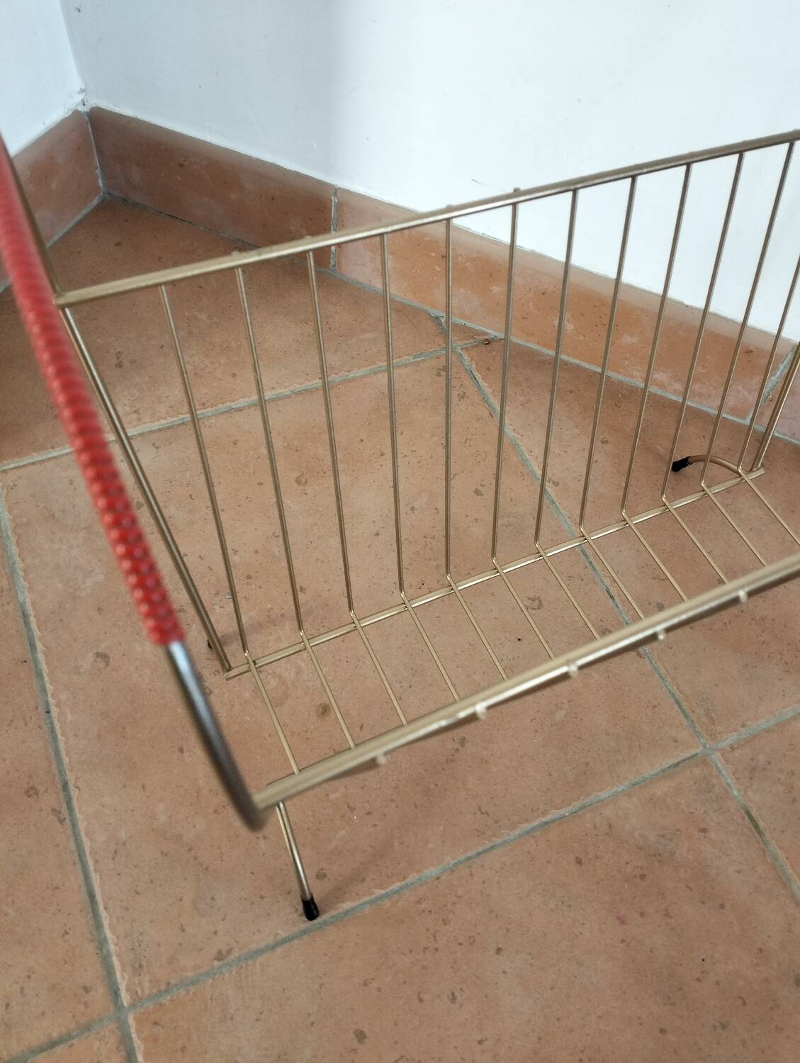 Golden magazine rack