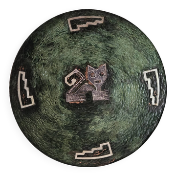 Vintage Peruvian relief decorative wall plate
