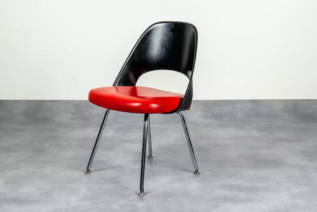 Set of 4 Conference chairs by Eero Saarinen for Knoll.