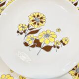 X8 floral plates mario and yellow 70s sovirel-vintage-kitchen-retri