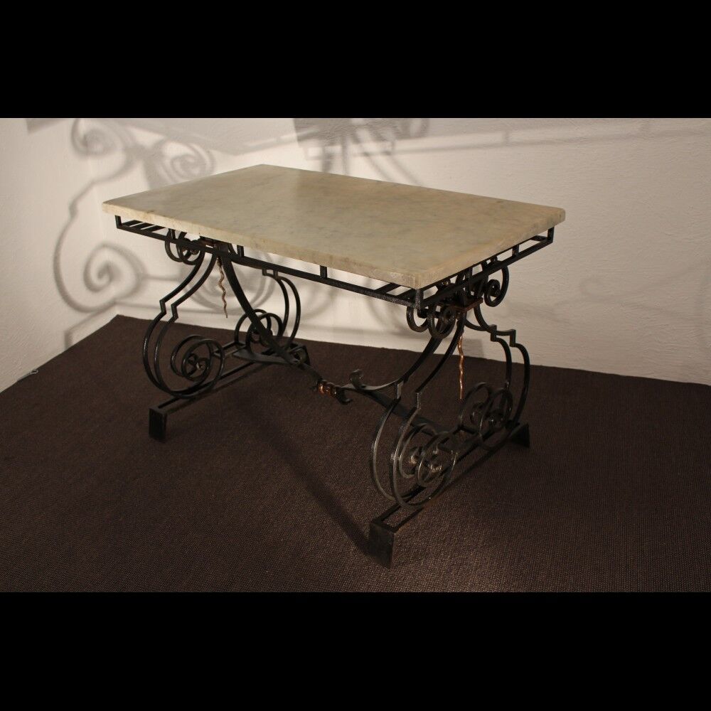 Table 20ème siècle