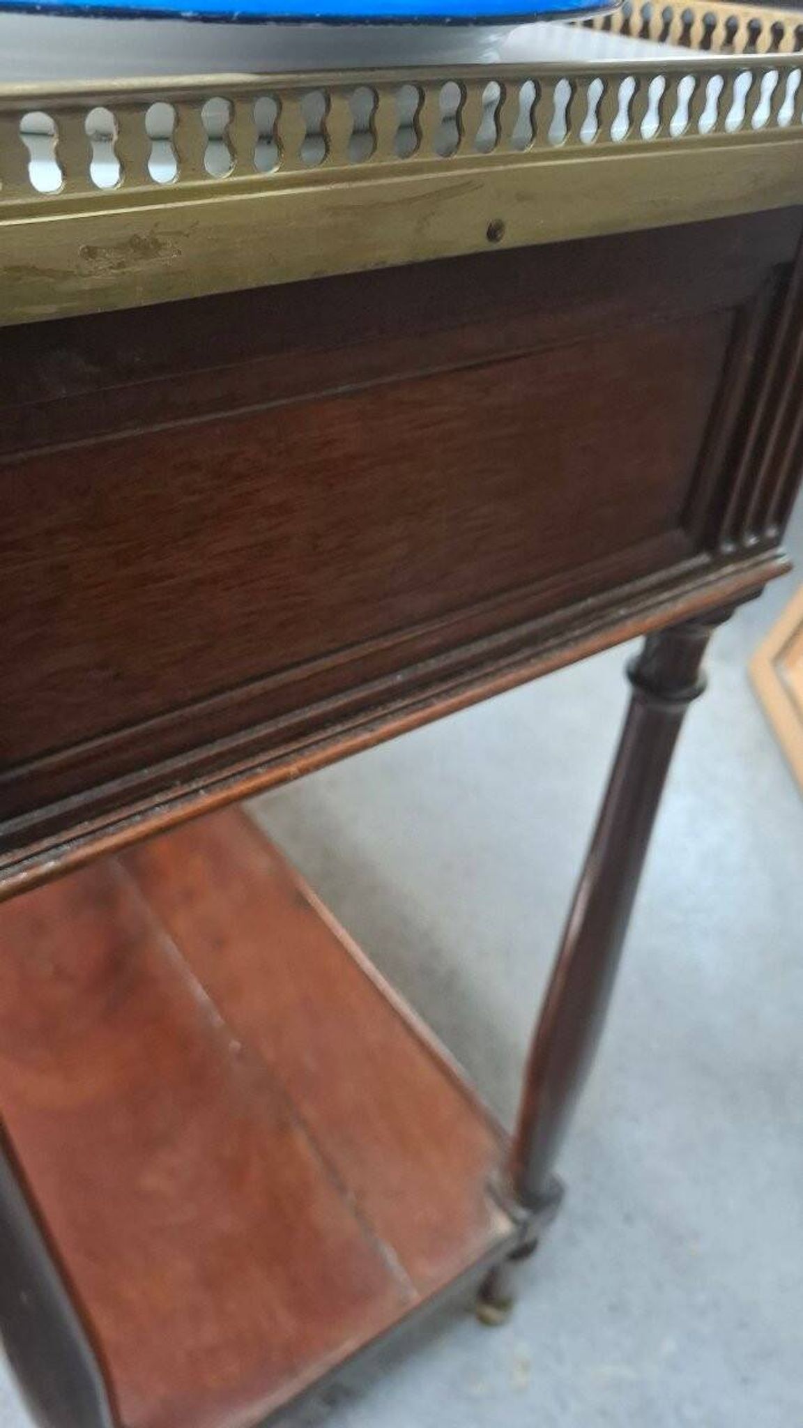 Console De Style Louis XVIflag