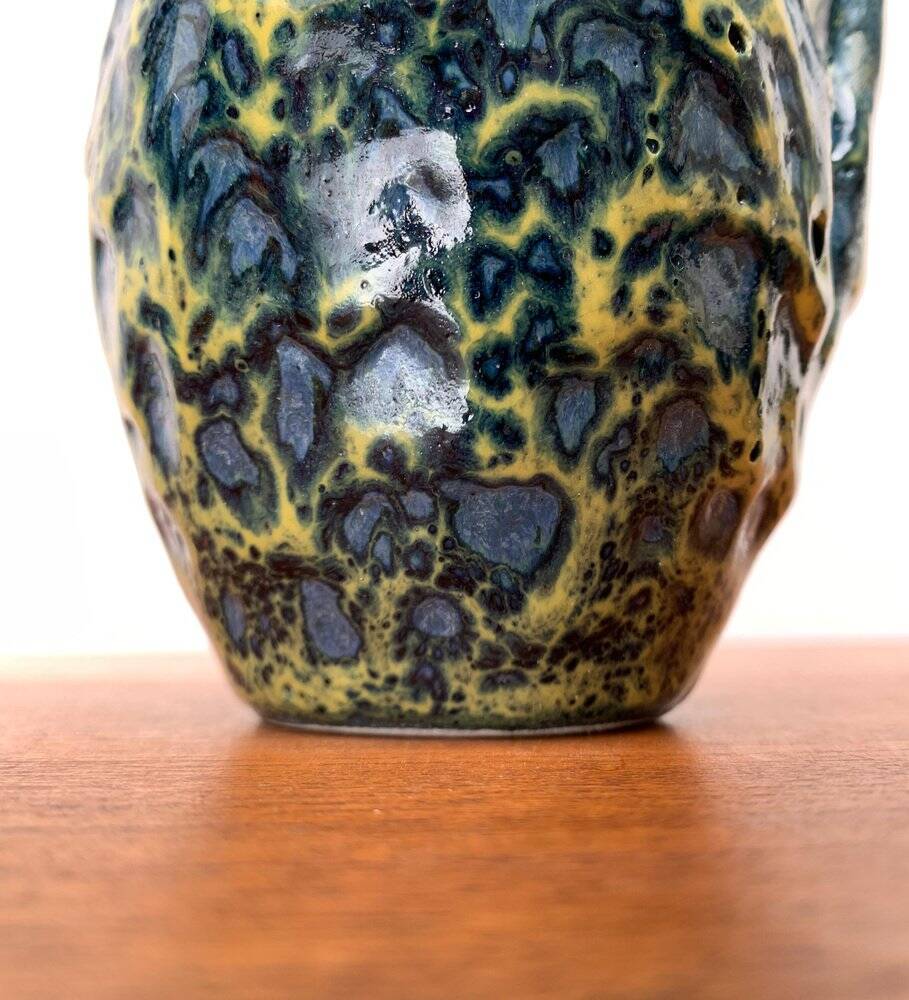 Mid-Century West German vase in WGP Fat Lava pottery by Scheurich, 1960s.