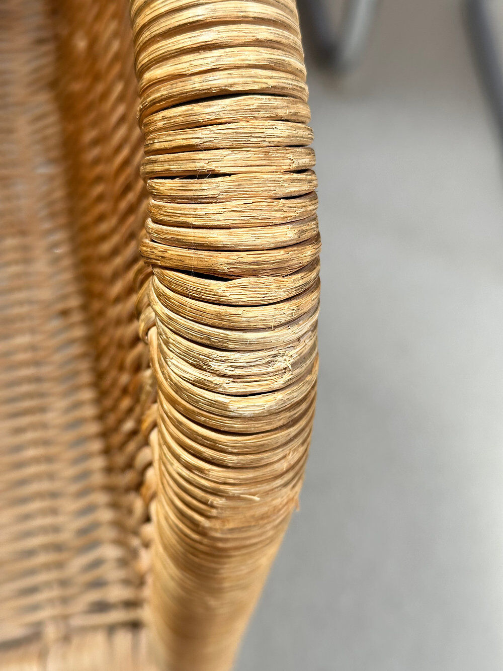 Set of 4 cantilever wicker chairs, attributed to Harvey Probber, USA, 1970s.