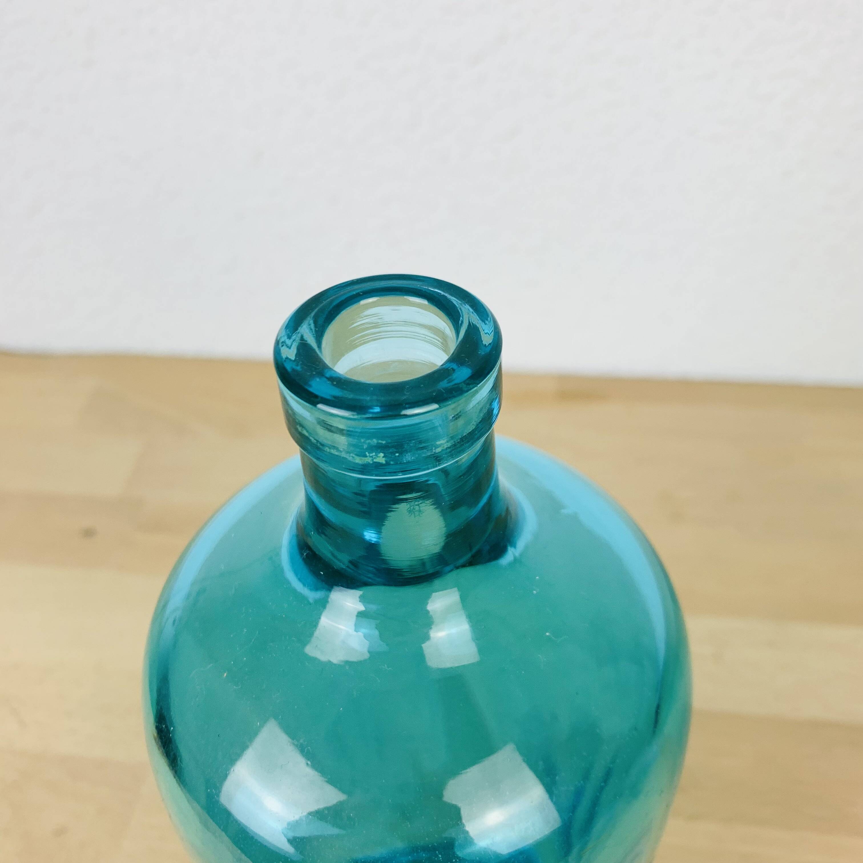 Vintage sterilized water siphon bottle, vase