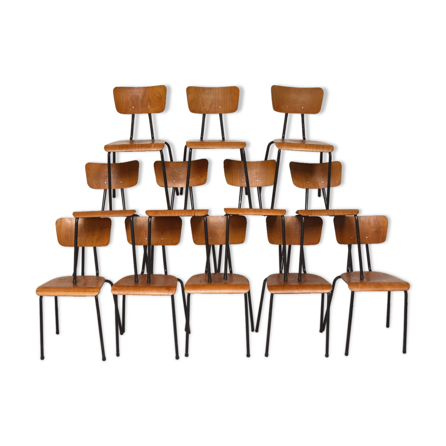 Série de 12 chaises en métal et bois
