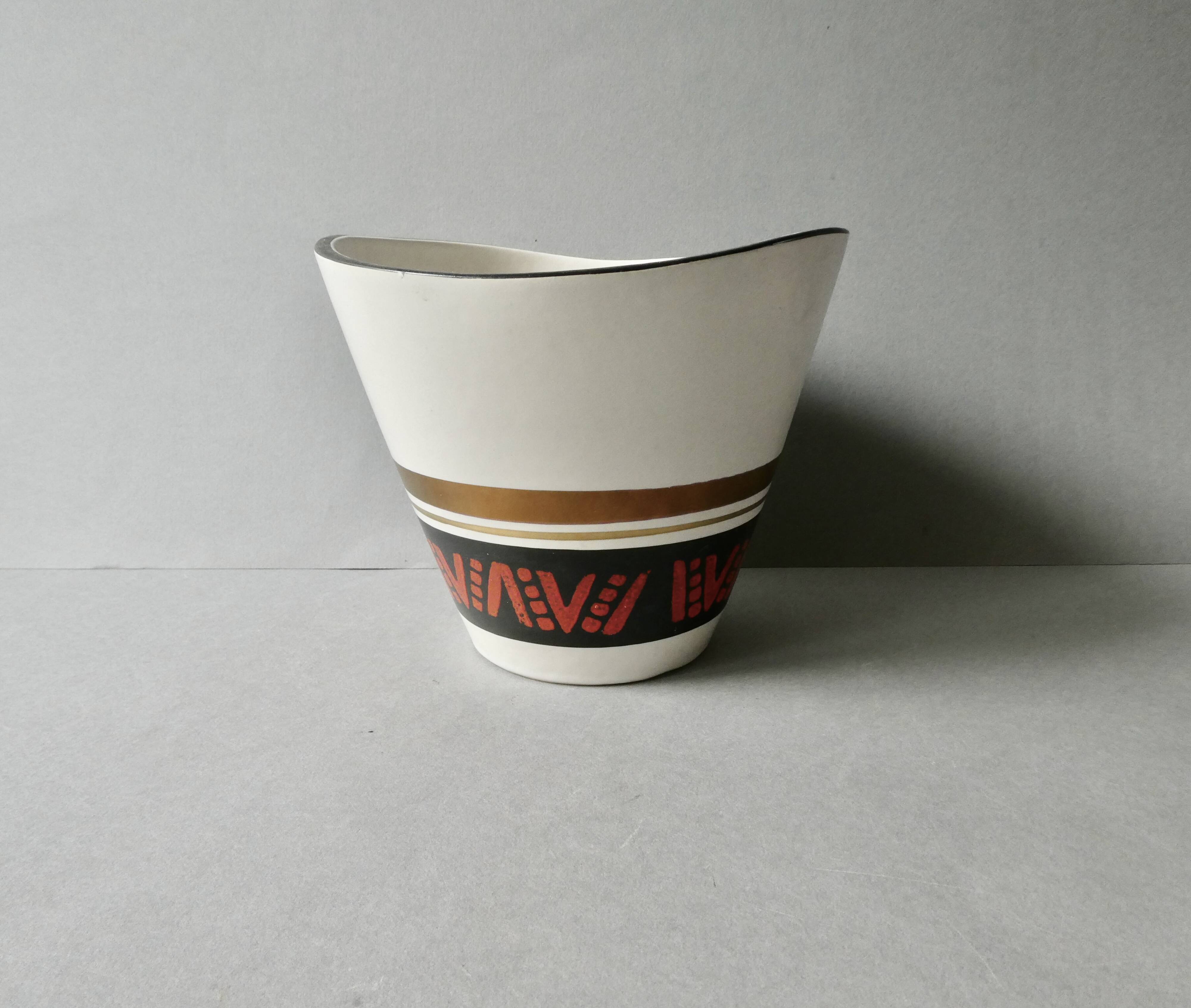 Ceramic flowerpot circa 1960, Germany