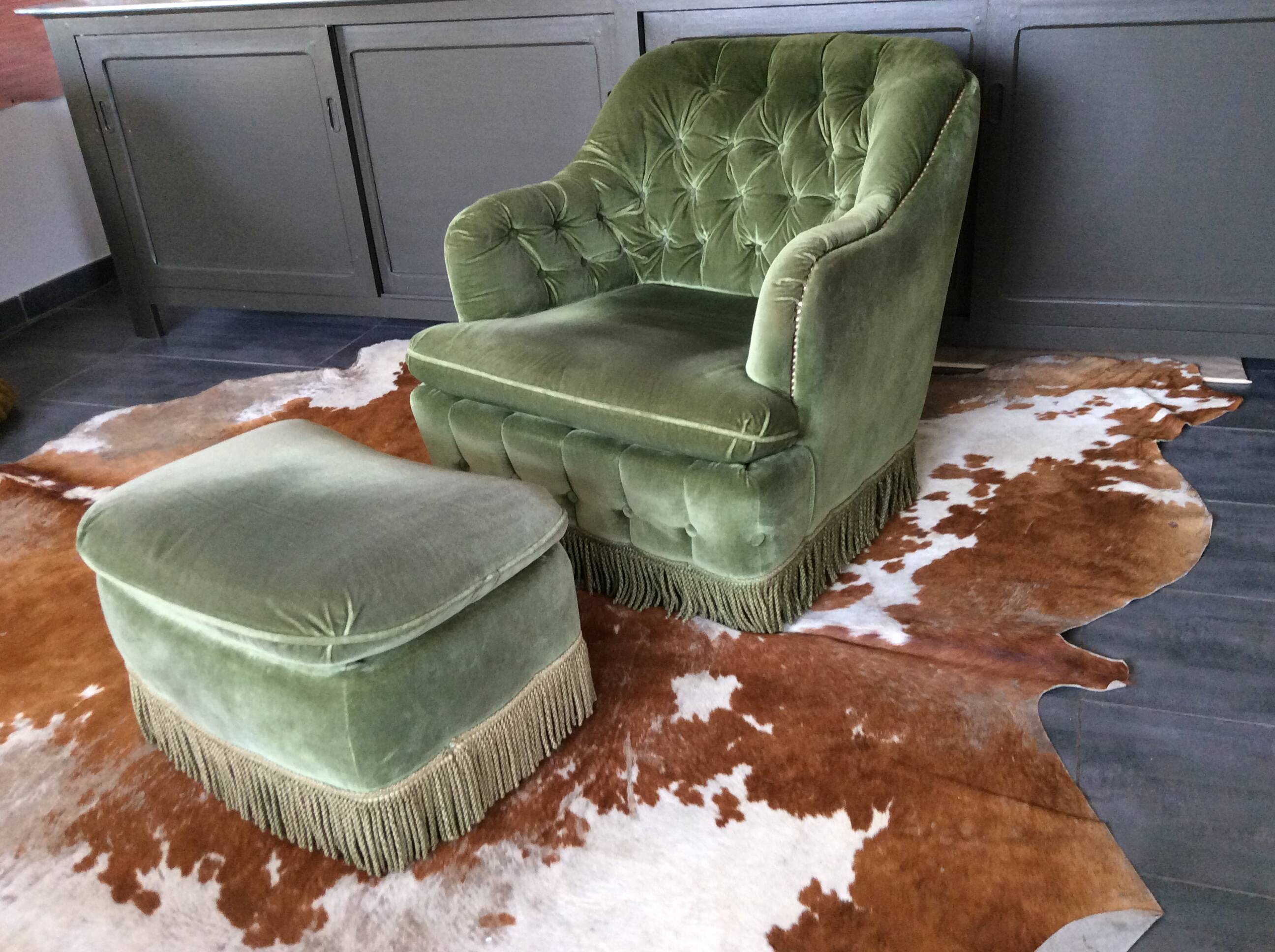 Fauteuil crapaud et repose-pieds