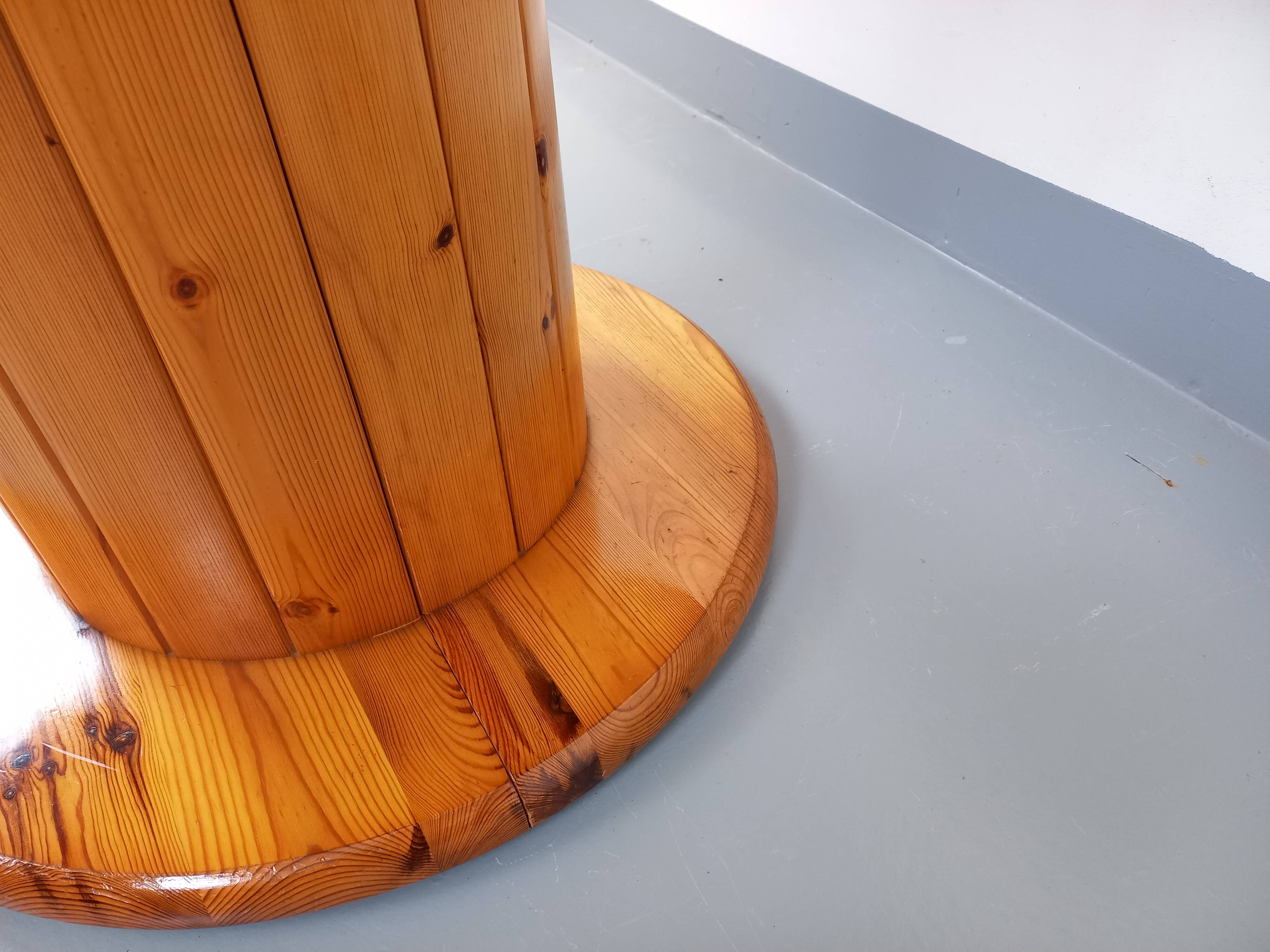 Vintage Scandinavian round pine dining table from the 60s 70s