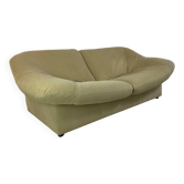 Canapé en alcantara beige moderniste de style Space Age Mid-Century de Leolux, années 1970