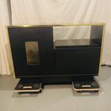 Buffet, meuble Hi-fi laqué noir et laiton par Roche Bobois, circa 1970