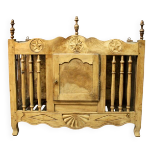 Panetière En Noyer Clair