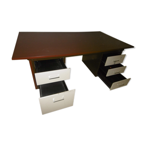 Bureau strafor