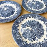 3 English dinner plates