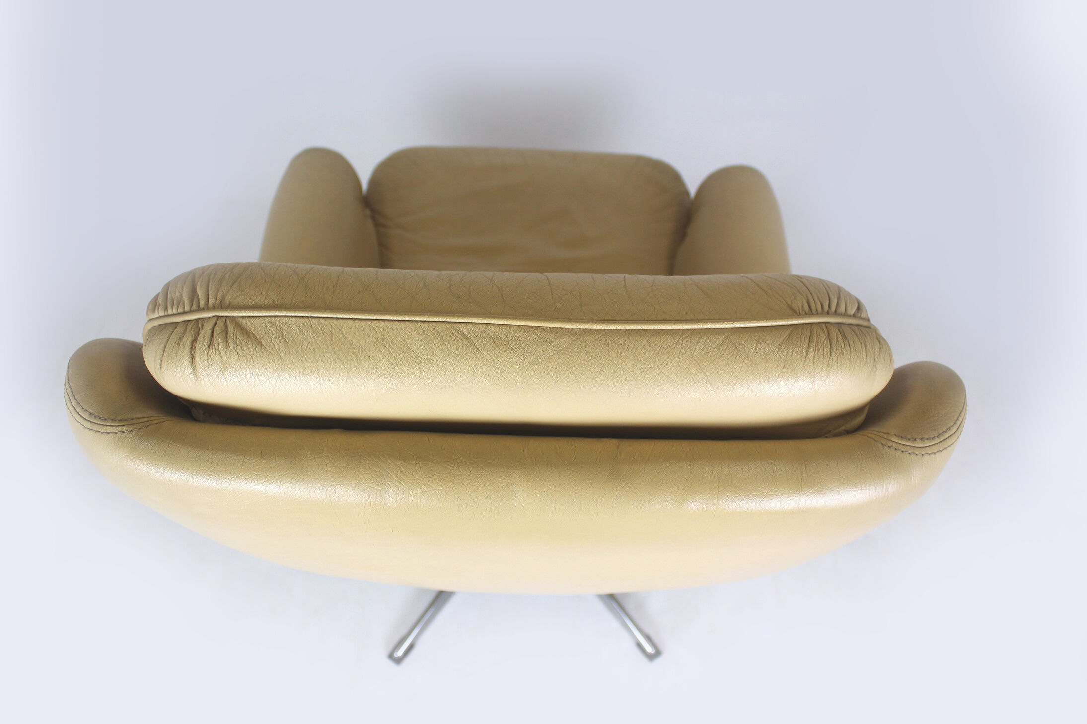 Vintage Finnish Leather Swivel Lounge Chair with Adjustable Recline, 1970s
