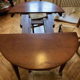 Extendable executive table in cherry wood