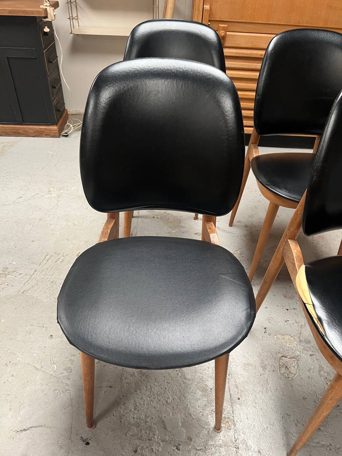 4 Baumann Pegasus model chairs