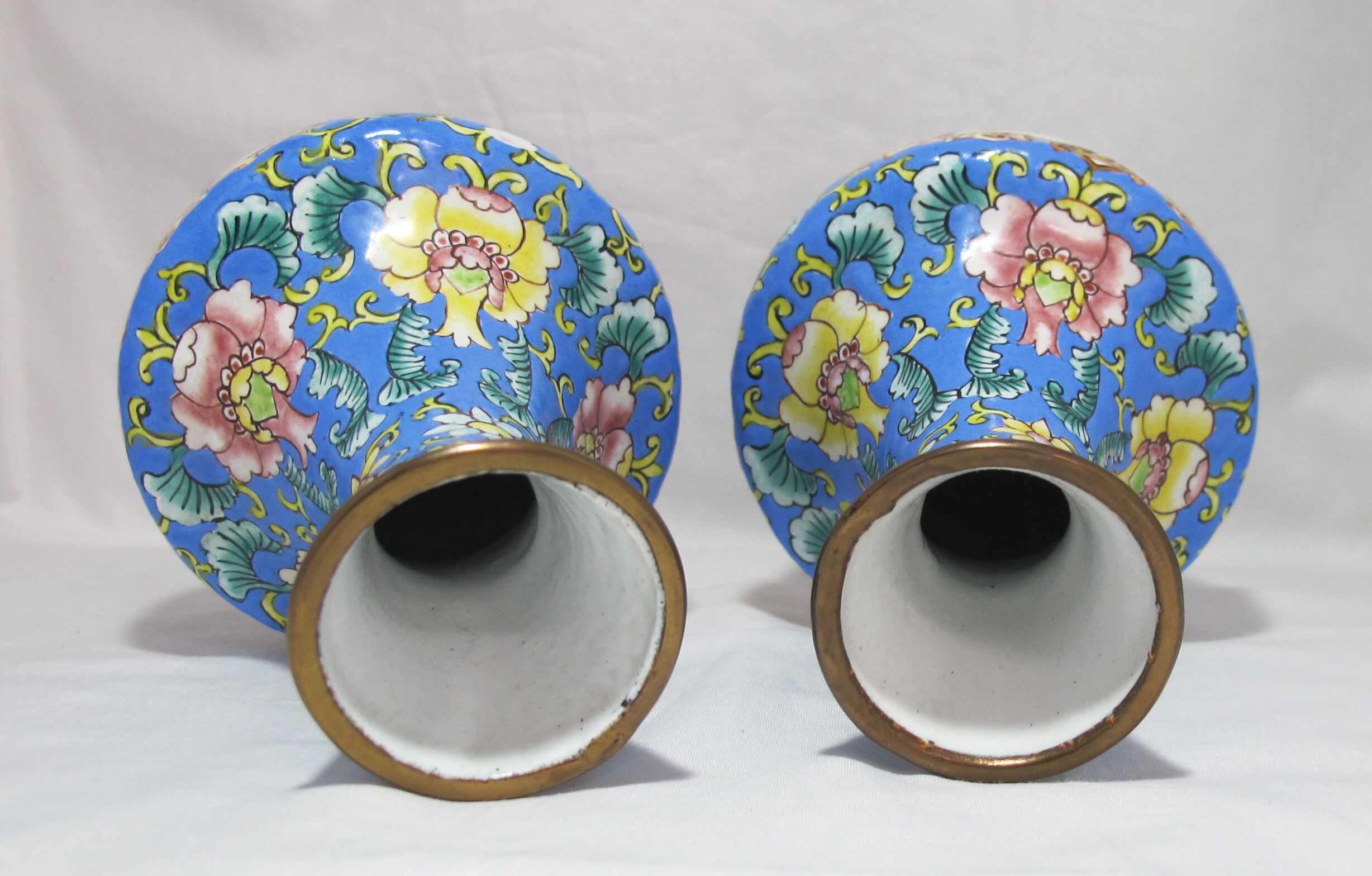 Pair of Chinese vases in enamelled bronze