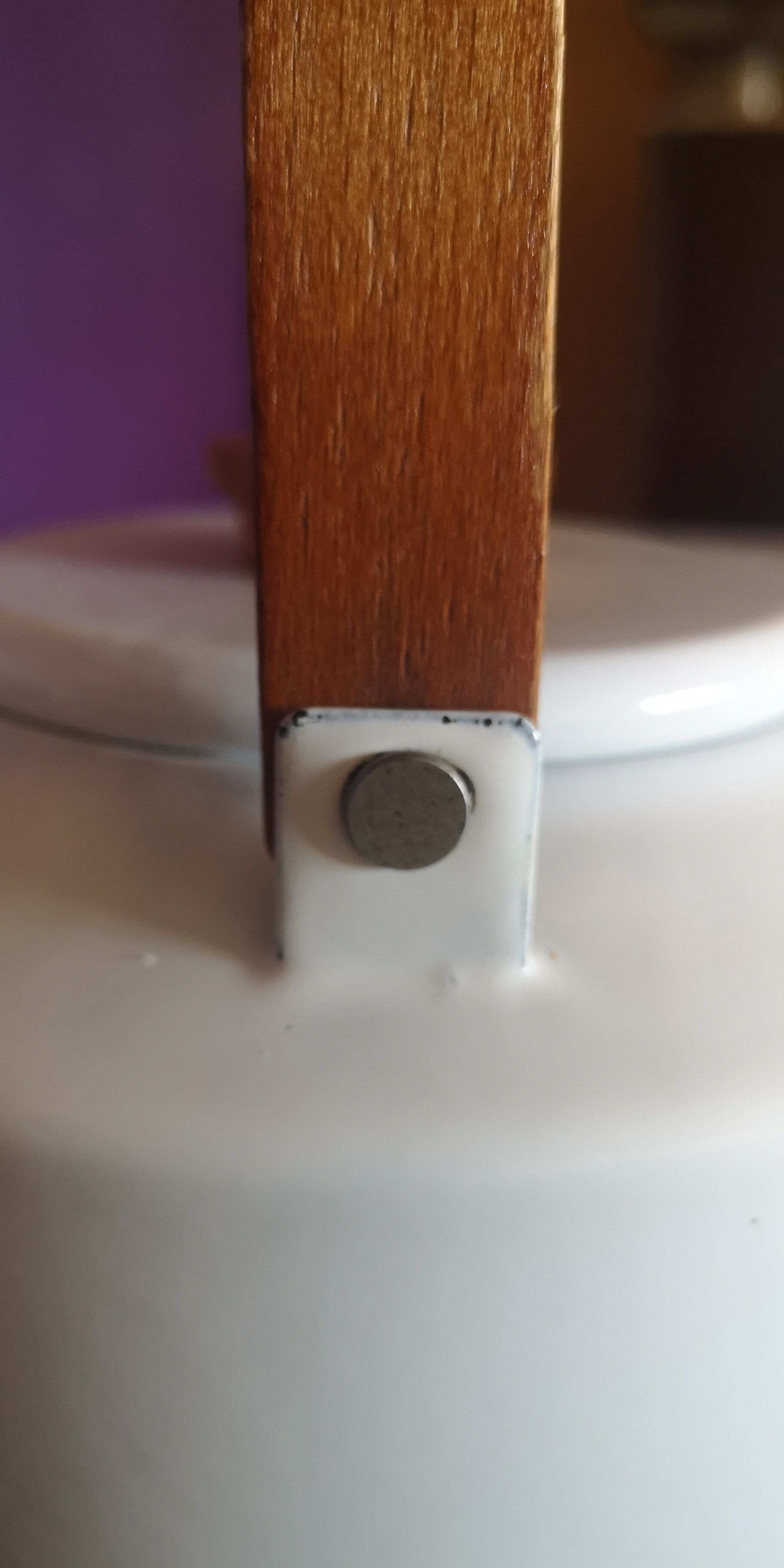 Théière scandinave métal émaillé blanc - Années 1970
