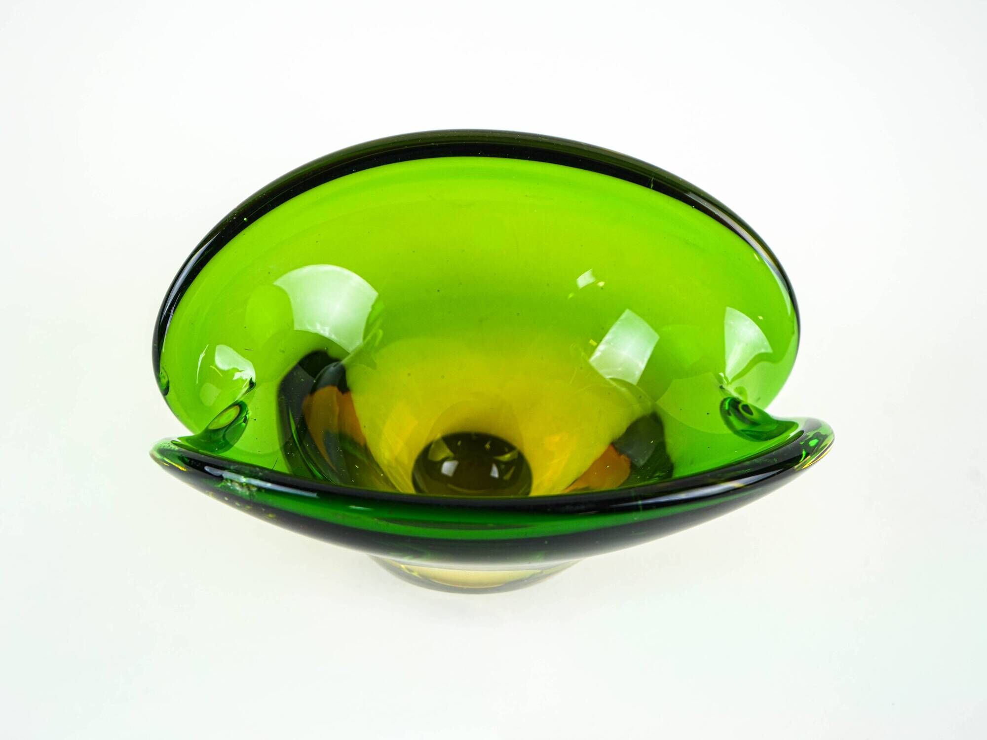 Sommerso glass platter in green and yellow, Murano, Italy, 1960s