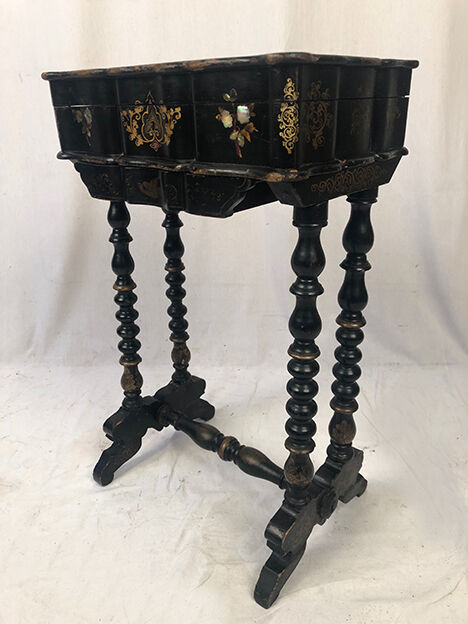 Napoleon III worker in blackened wood gilded