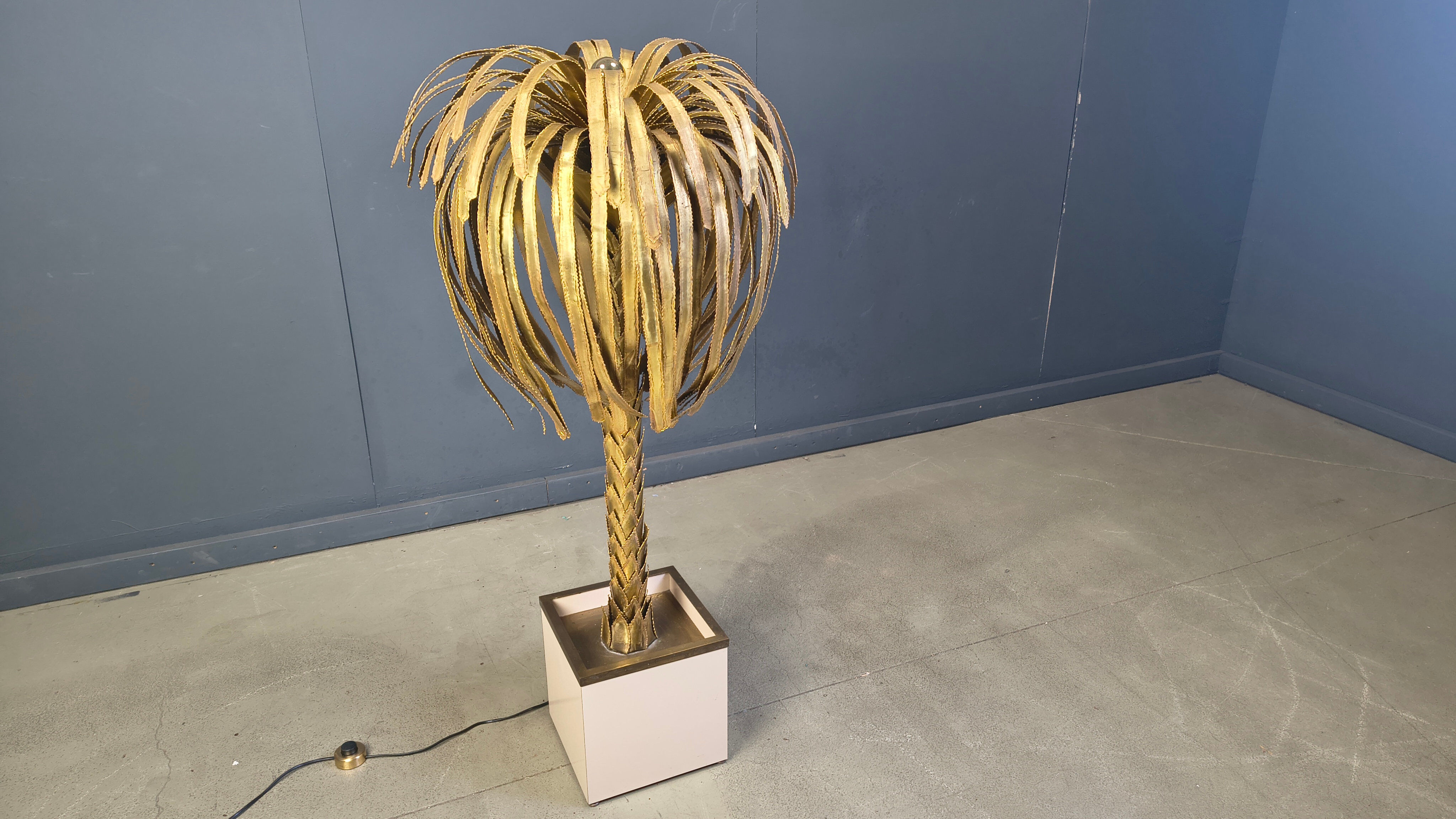 Brass palm tree floor lamp by Maison Jansen, 1970s