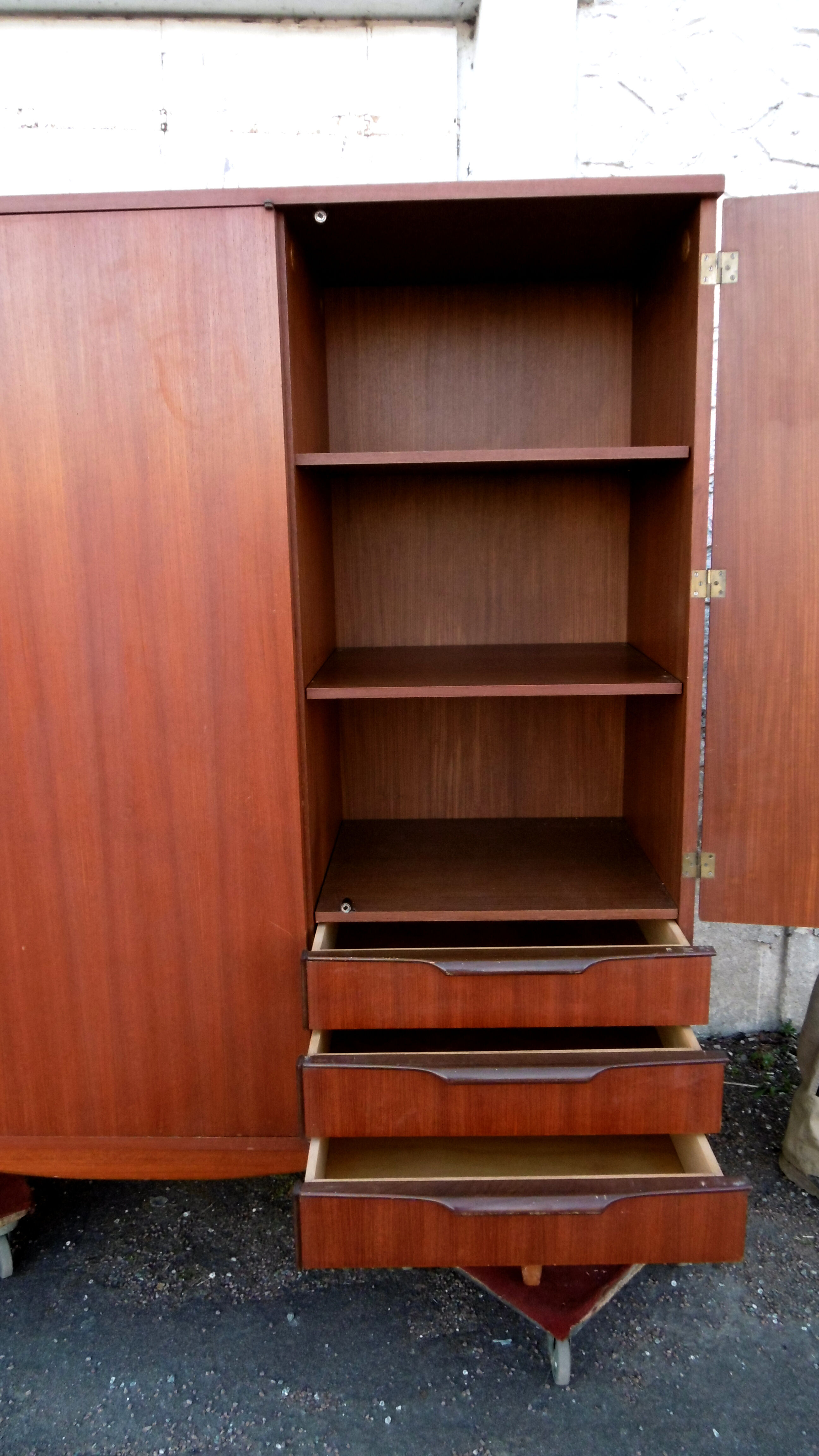 Armoire scandinave en teck des années 1970