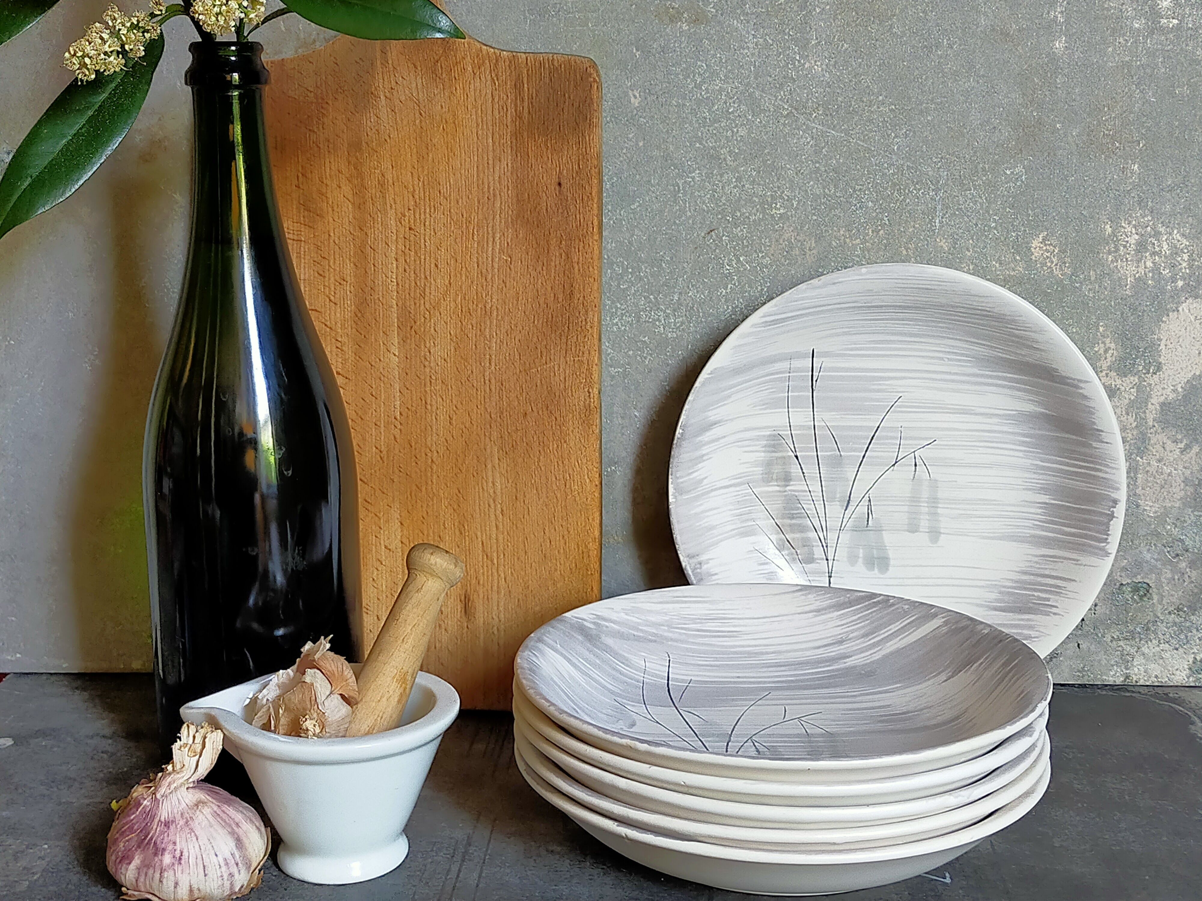 Six assiettes céramique Niderviller service "Chatons" années 50.