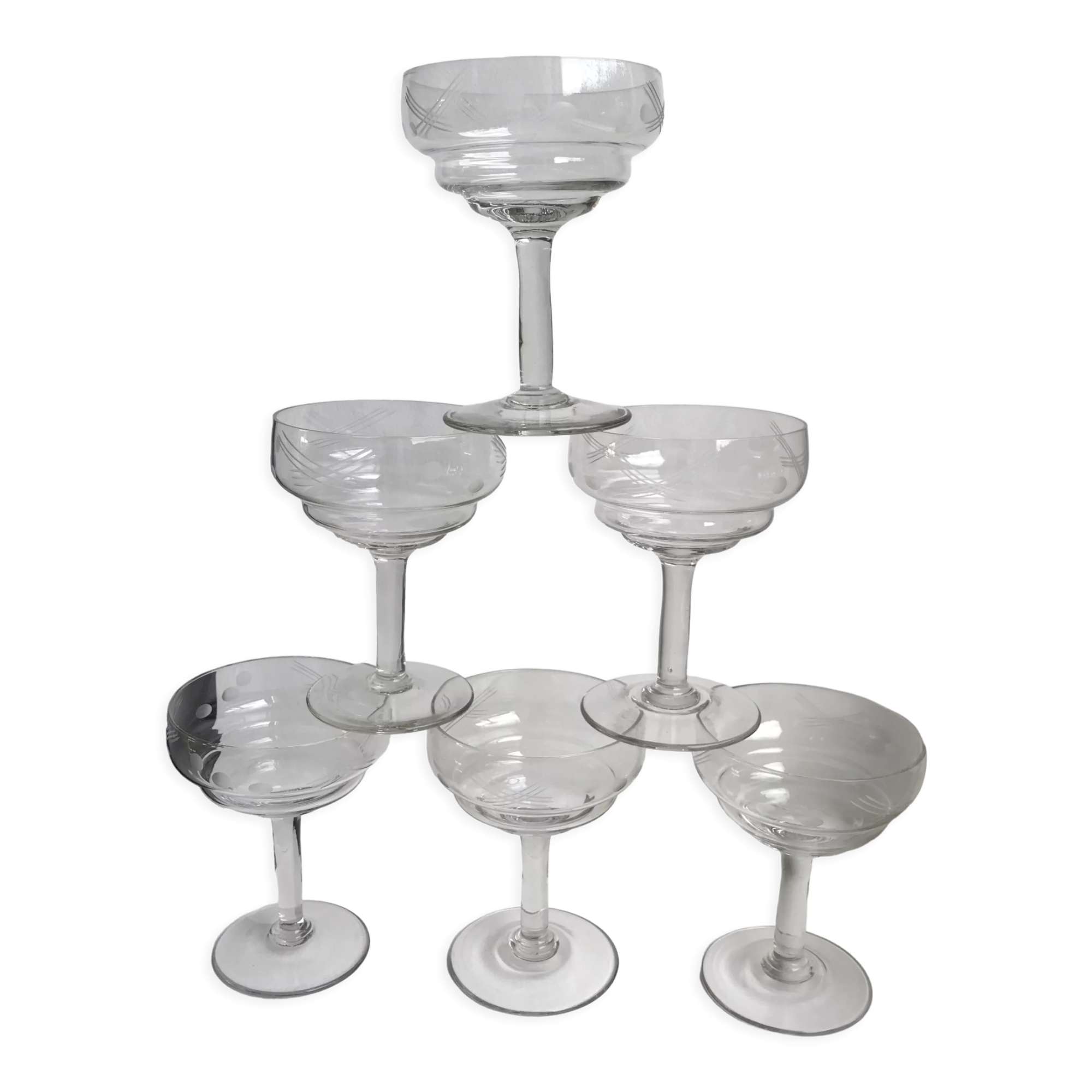 Set of 6 small champagne glasses in crystal engraved 50s