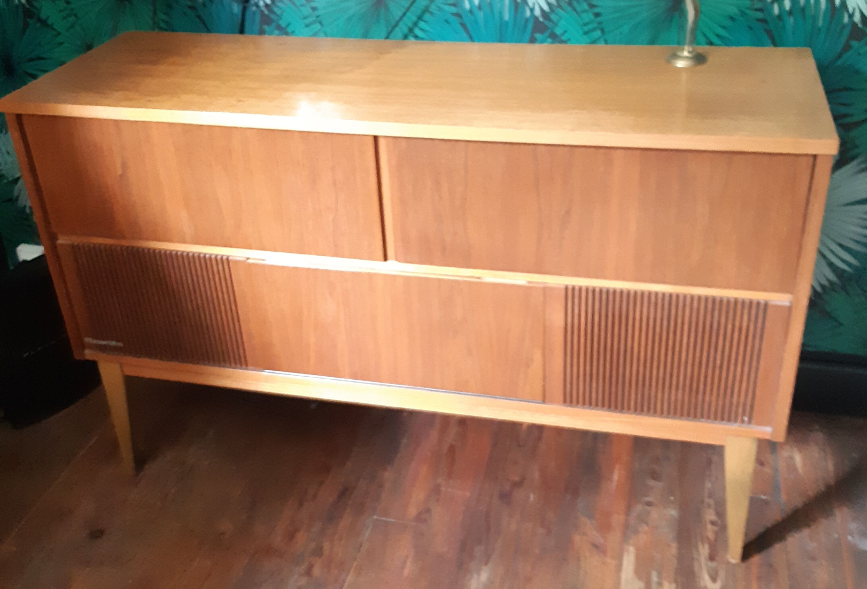 Meuble radio vintage
