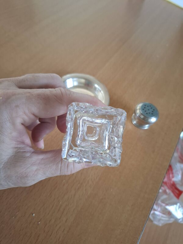 Salière et poivrier  en argent et cristal
