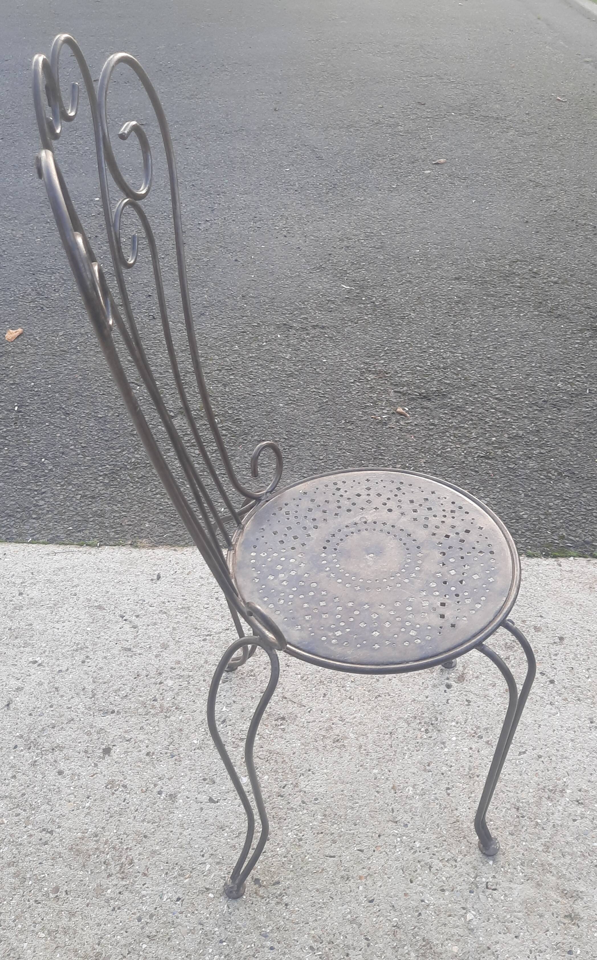 Bent metal chair