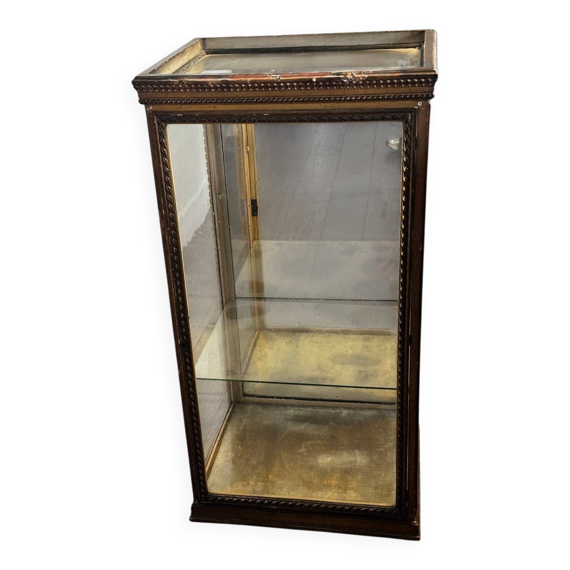 Counter display cabinet in wood and glass in Louis XVI style, 19th century.