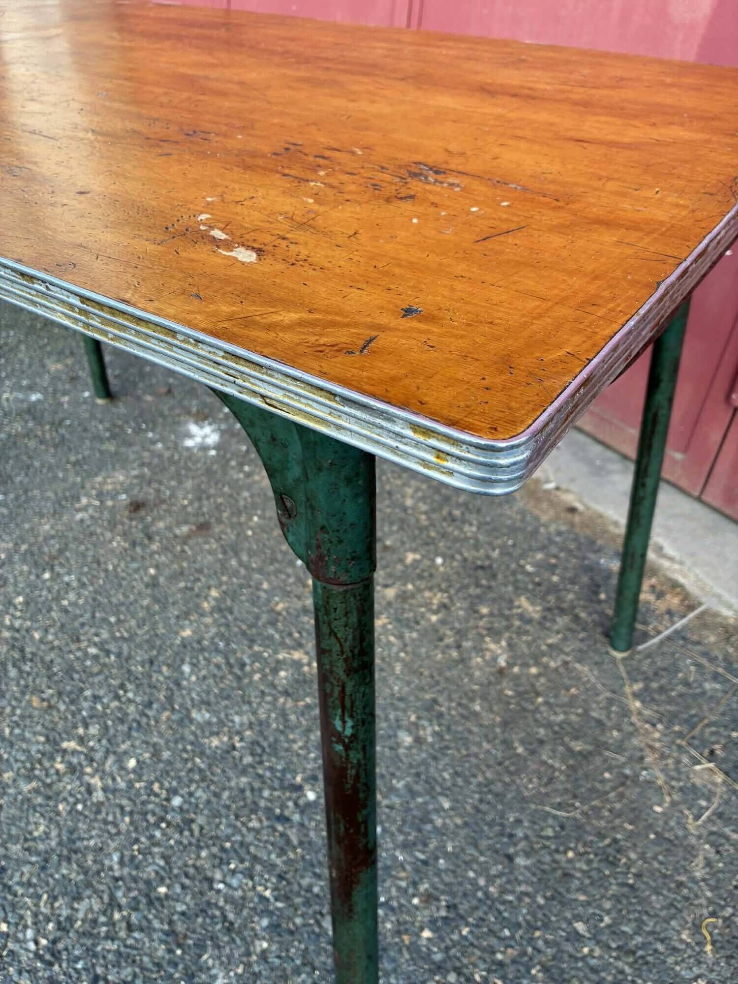 Canteen table from the 1950s