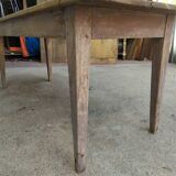 Farm table