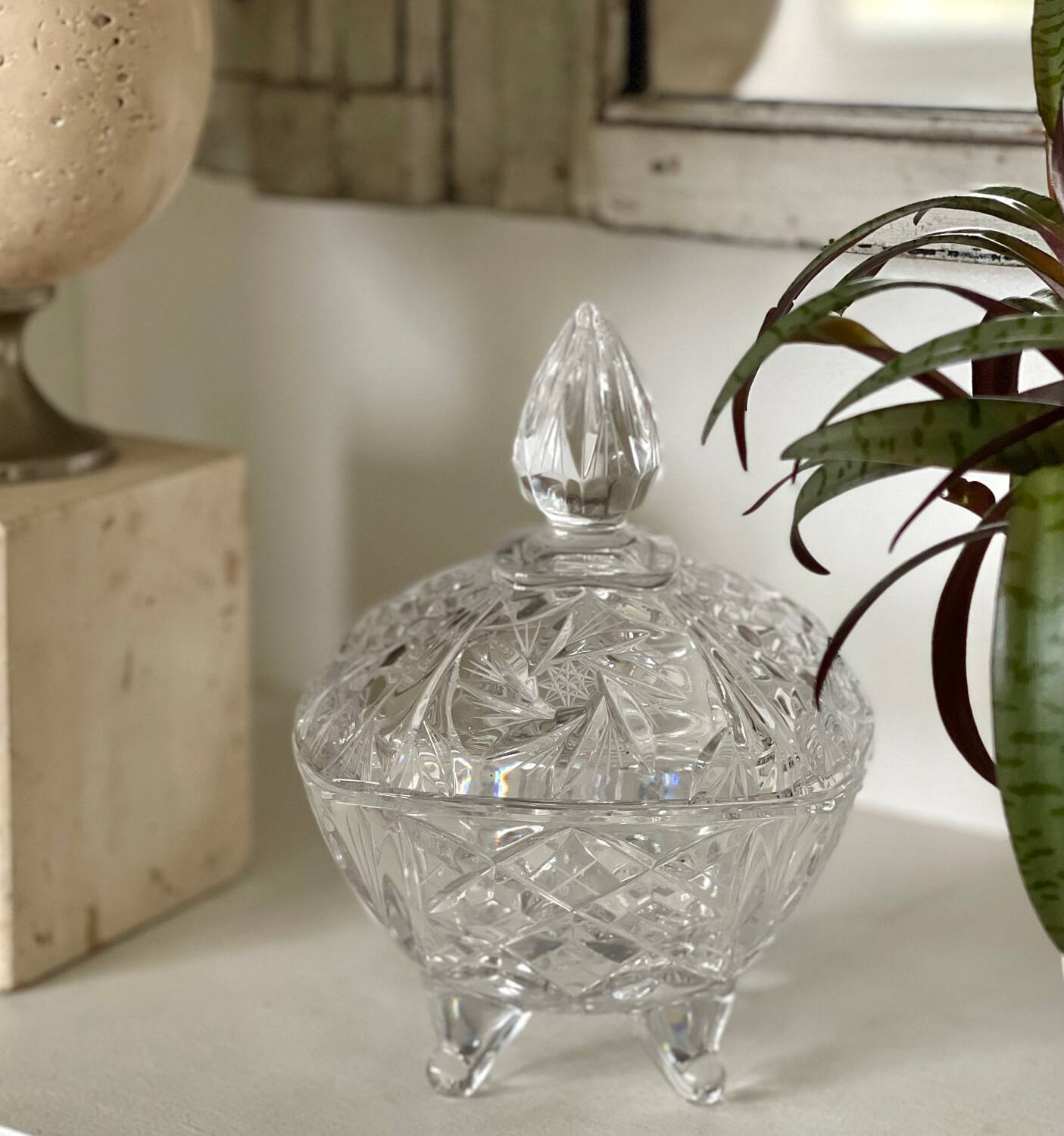 Cut crystal candy box