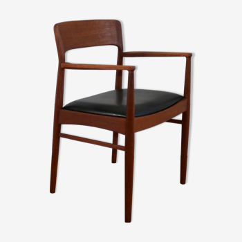 Scandinavian chair in Teak Henning Kjaernulf 1960