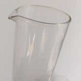 Vessel/graduated cylinder